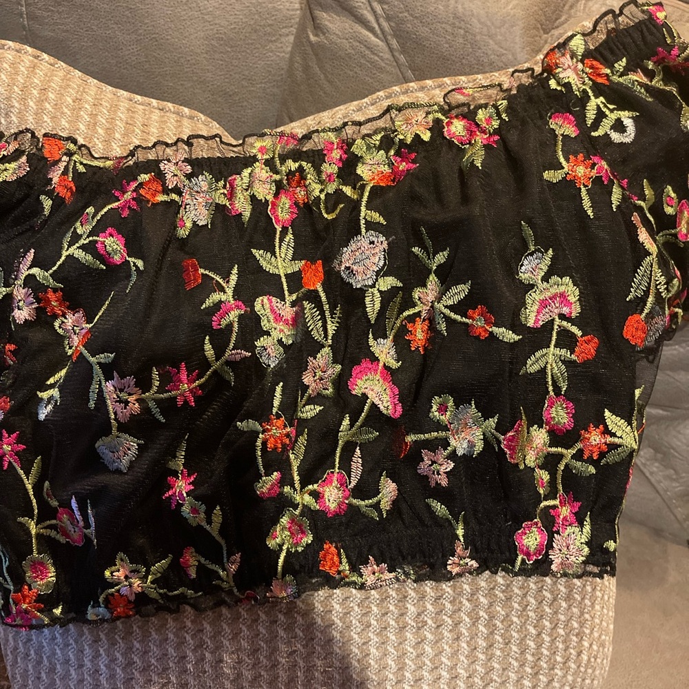 Black mesh Crop top, vibrant colors-super cute sz l-xl